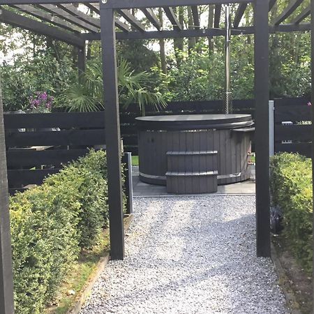 Ferienwohnung Lands Huys Dersum Buitenkant foto